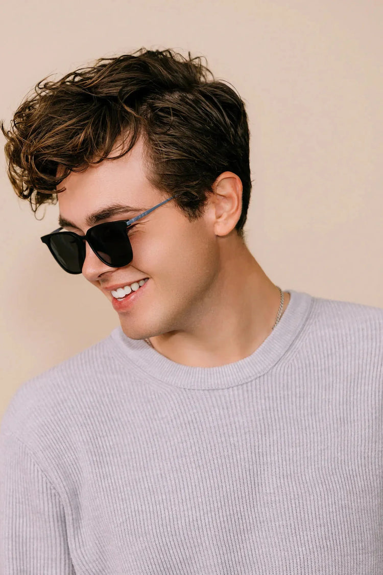 ACHERNAR - CLASSIC BLACK