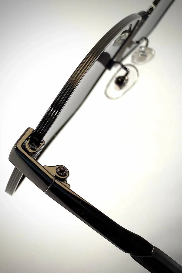 SIRIUS A - GUNMETAL GRAY