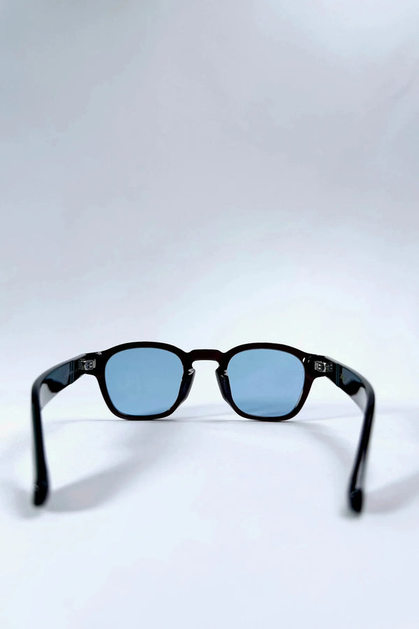 AUREN – MAHOGANY SMOKE