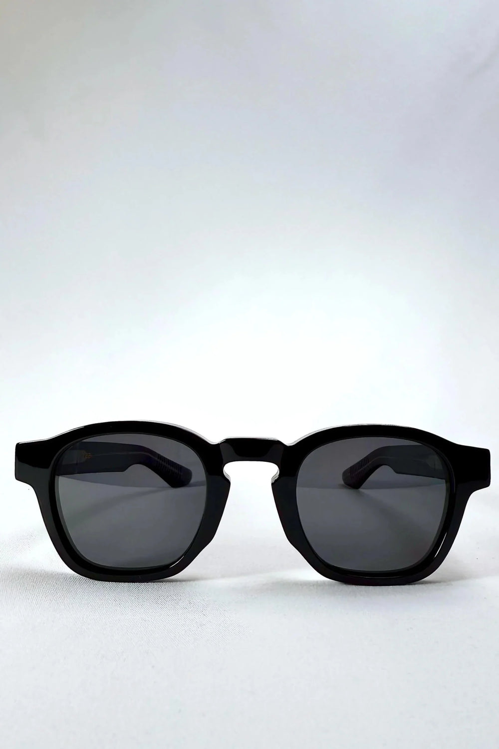 AUREN – BLACK - FAMILYWEAR