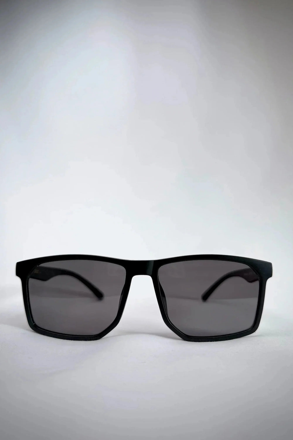 BETELGEUSE - MATTE BLACK