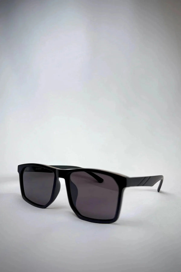 BETELGEUSE - MATTE BLACK