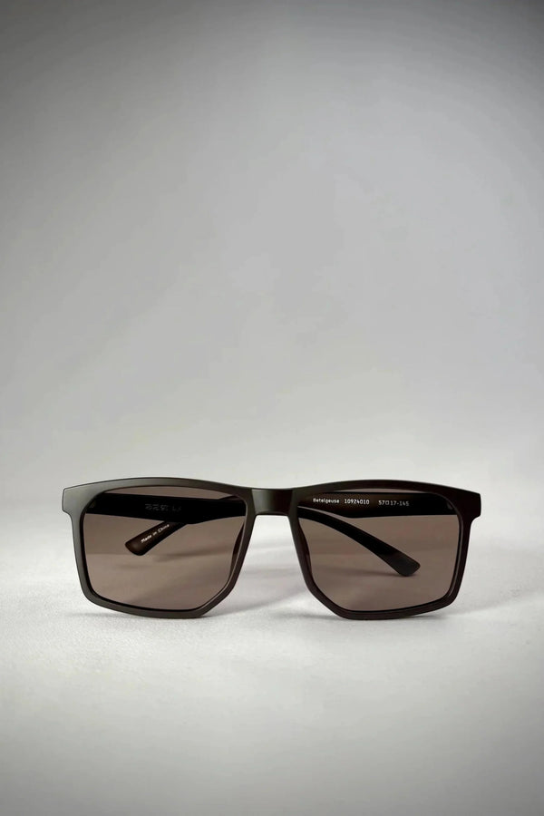 BETELGEUSE - MATTE BROWN