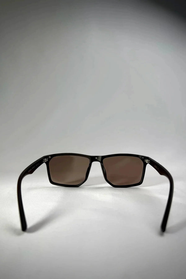 BETELGEUSE - MATTE BROWN