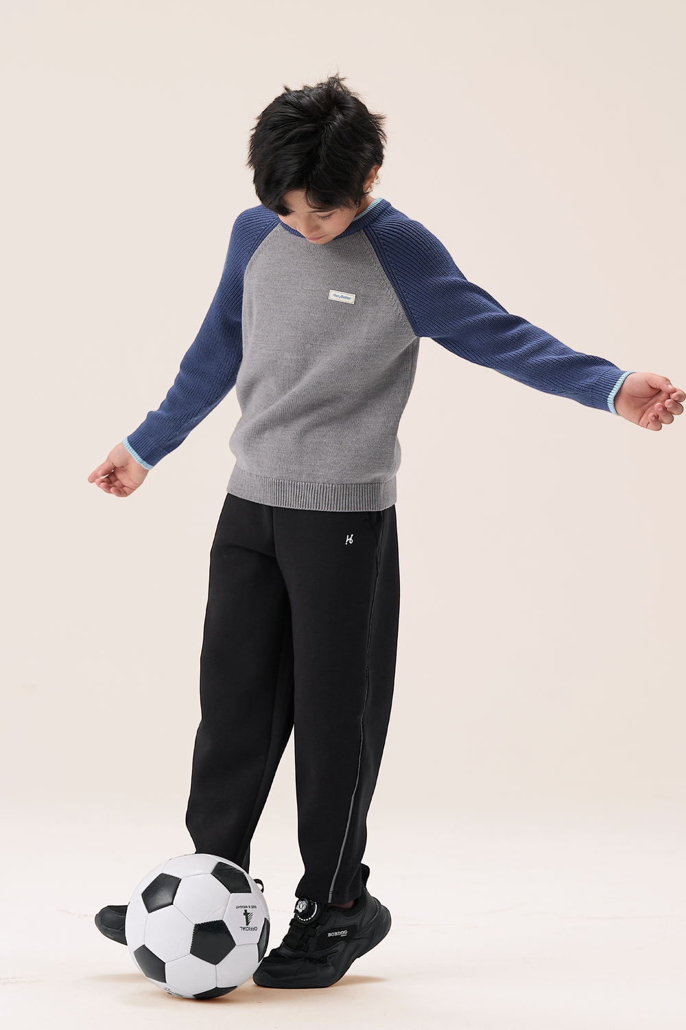 Soft & Stretchy Air-Layer Athletic Pants - Charcoal