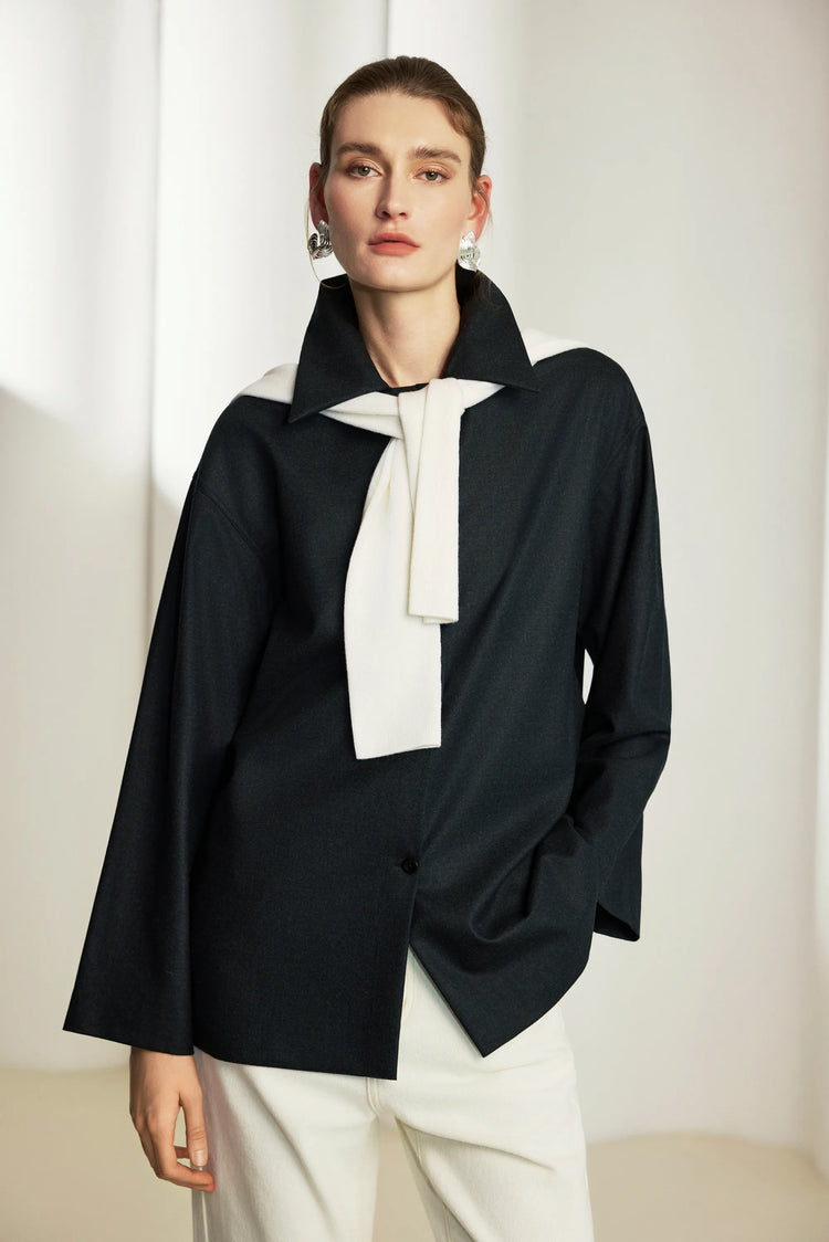 Women's Statement Collar Relaxed Blouse