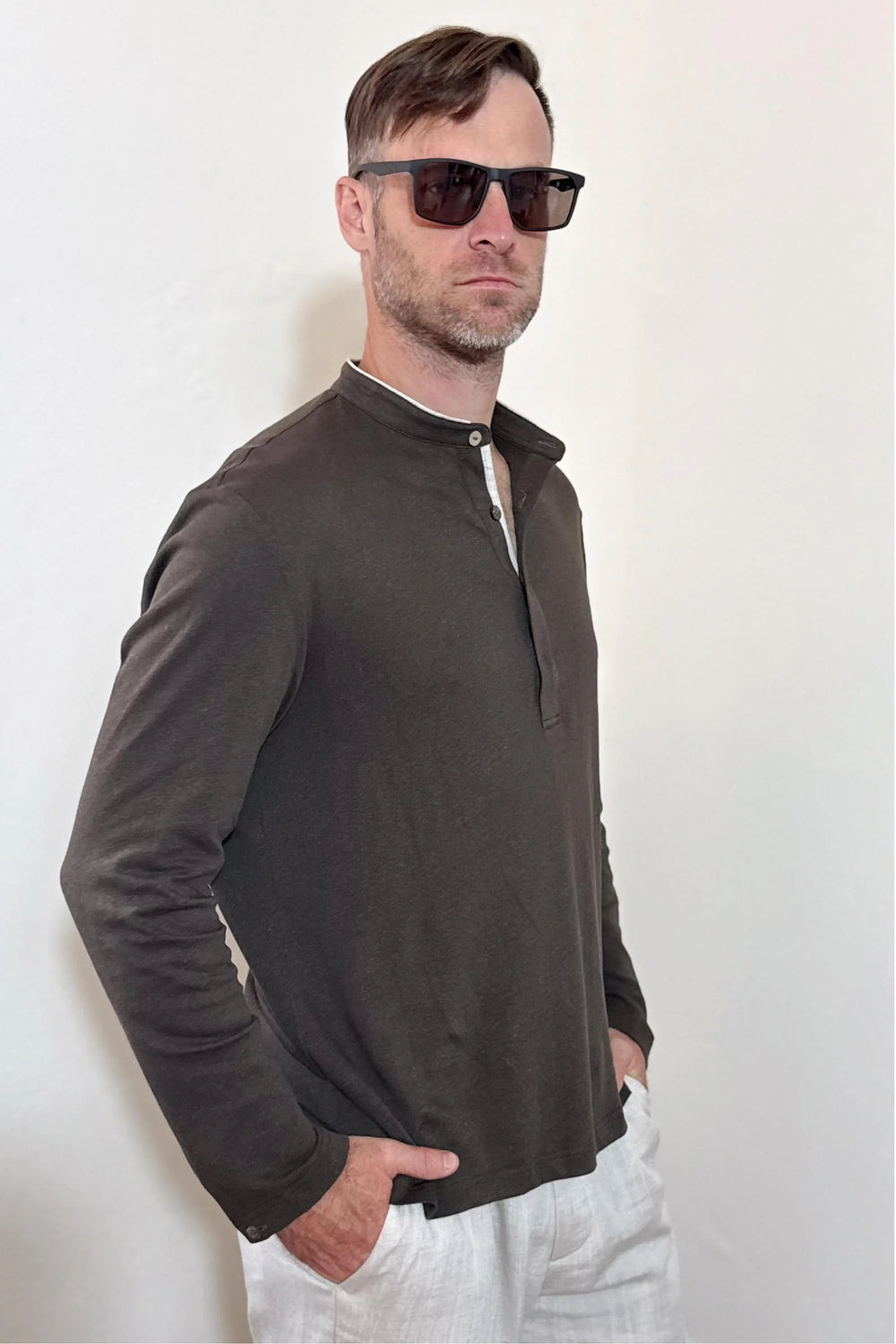 Men’s Cotton Linen Button-Neck Henley - Espresso