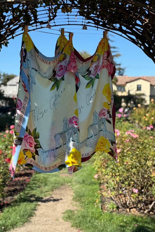 Single-Sided Printed Silk Scarf – 76×76cm