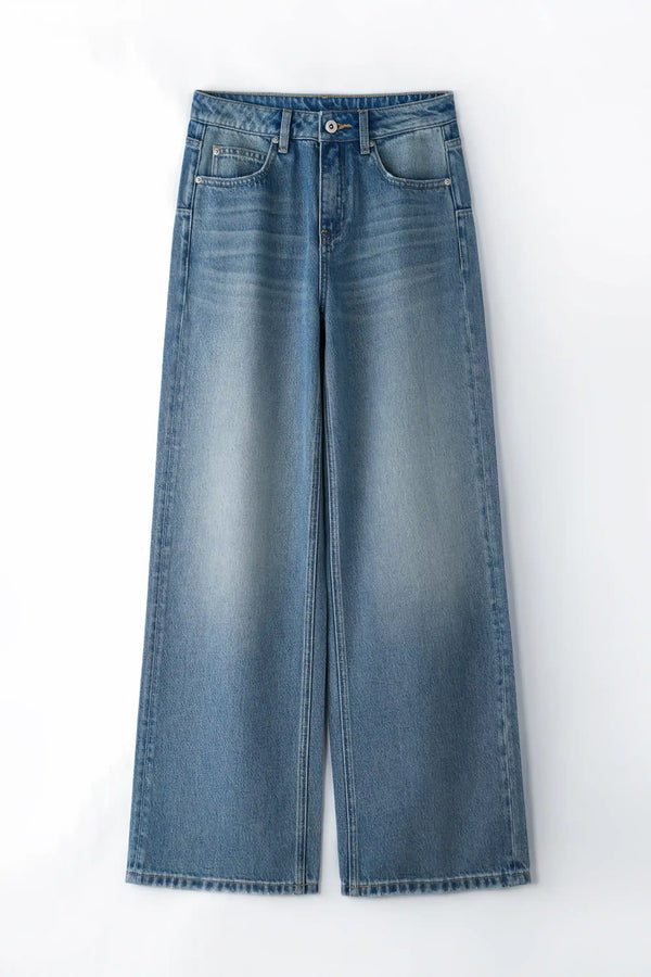 Wide-Leg Fluid Denim – Soft Indigo