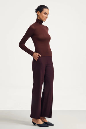 Luxe Stretch Turtleneck - Merlot Cocoa