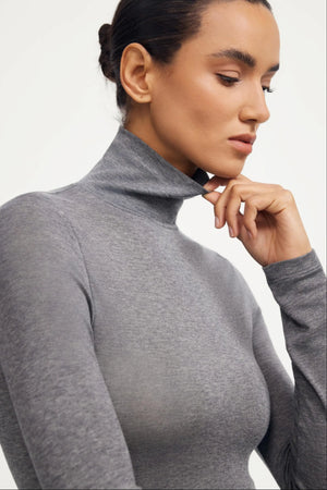 Luxe Stretch Turtleneck - Soft Heather Grey