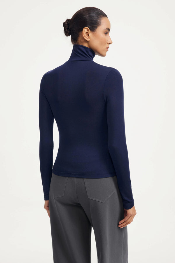 Luxe Stretch Turtleneck - Midnight Navy