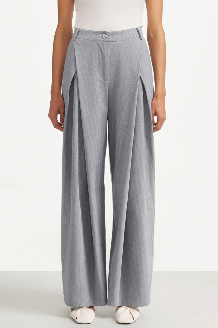 The Soft Tailored Pleated Pant - Soft Heather Grey