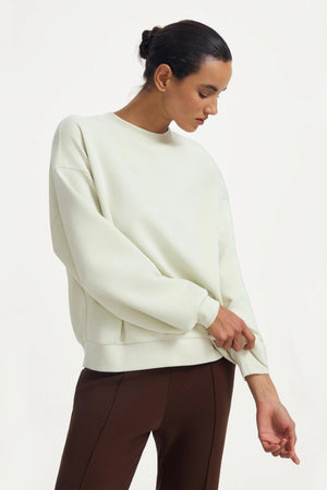 The Essential Crewneck - Pistachio Cream