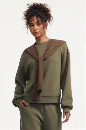 The Essential Crewneck - Olive Moss