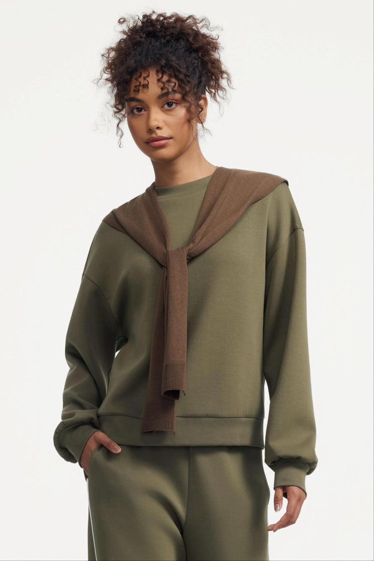 The Essential Crewneck - Olive Moss