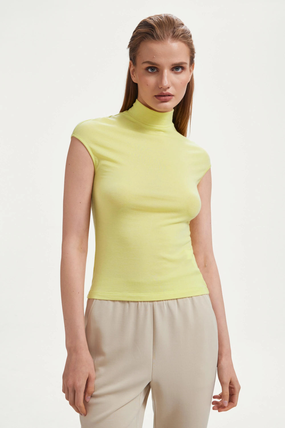 The Sculpting Mock-Neck Top - Soft Butter Yellow