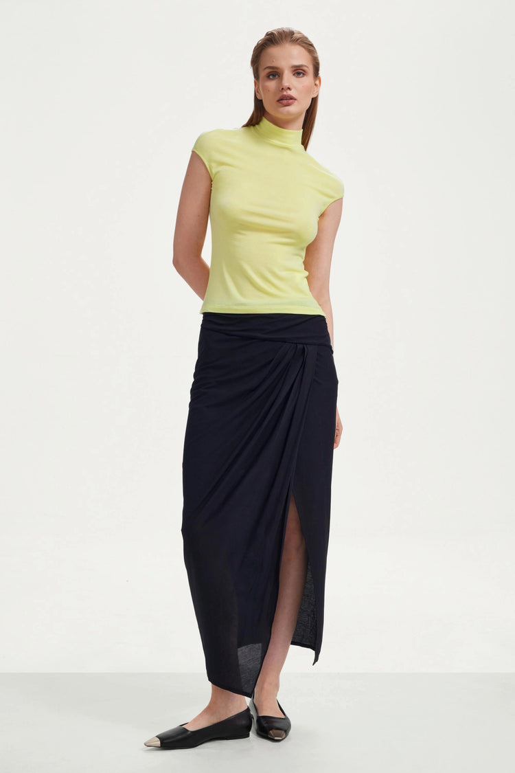 The Sculpting Mock-Neck Top - Soft Butter Yellow