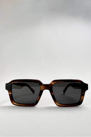 CREST - CHESTNUT MARBLE