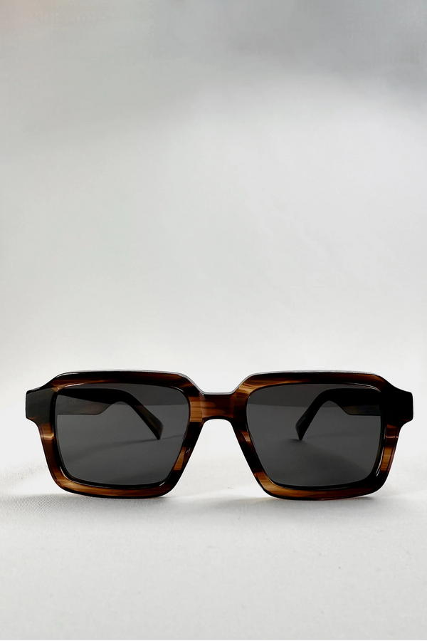 CREST - CHESTNUT MARBLE