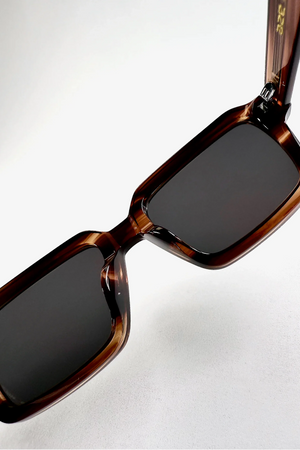 CREST - CHESTNUT MARBLE