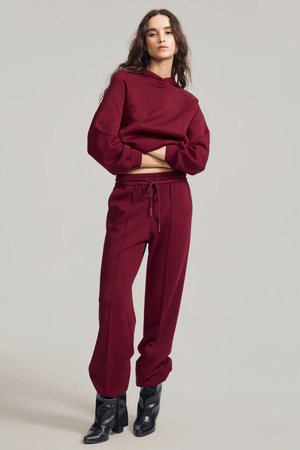 Luxe fleece joggers designed for everyday comfort and polished relaxation