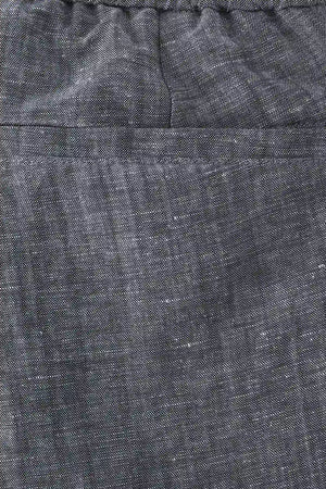 Detail view of the back pocket on men’s heather grey linen-Tencel drawstring trousers, maintaining a clean everyday look.