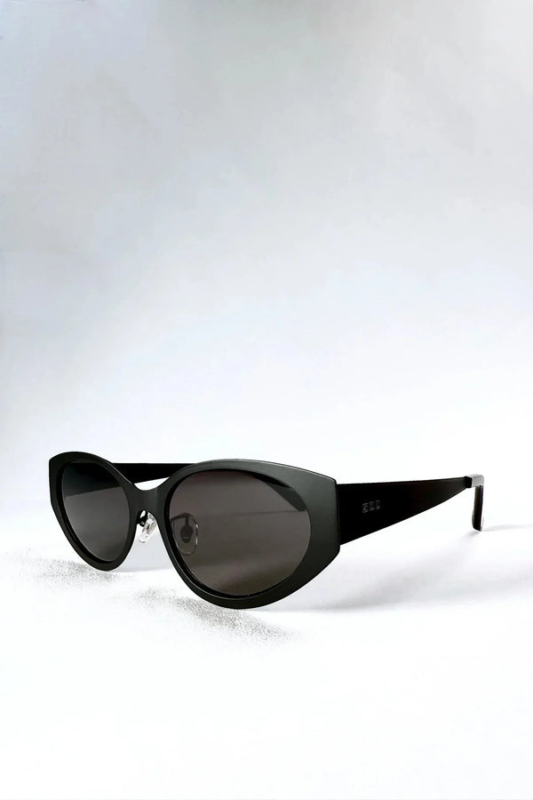 NYX - SHADOW BLACK - FAMILYWEAR